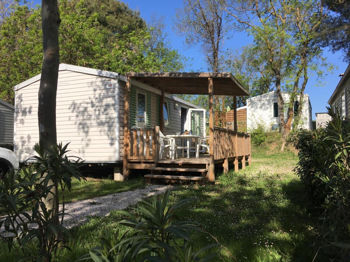 Mobil Home Pour 6 Personnes Climatise A Quelques Minutes Des Plages Agde Buitenkant foto