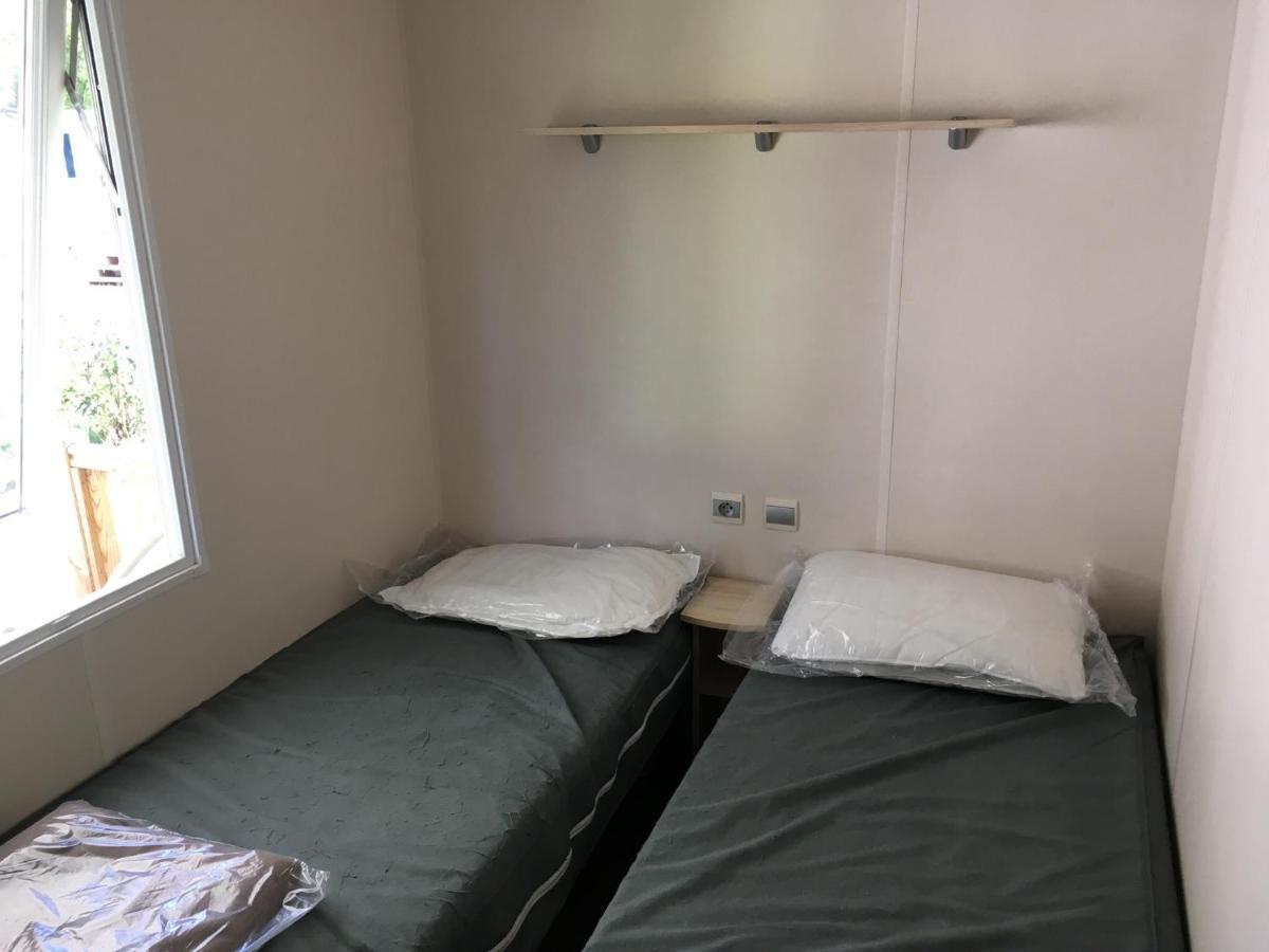 Mobil Home Pour 6 Personnes Climatise A Quelques Minutes Des Plages Agde Buitenkant foto