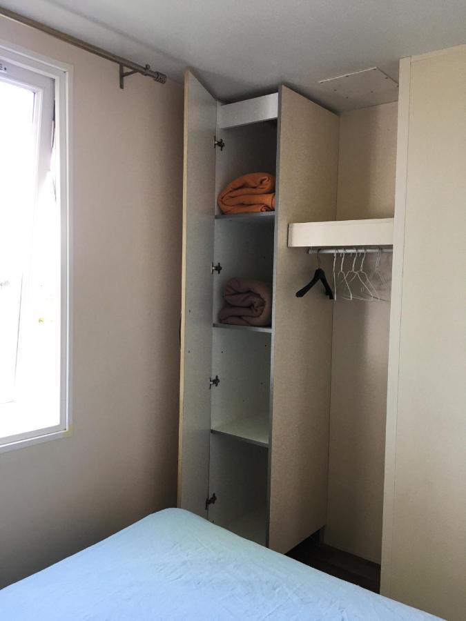 Mobil Home Pour 6 Personnes Climatise A Quelques Minutes Des Plages Agde Buitenkant foto