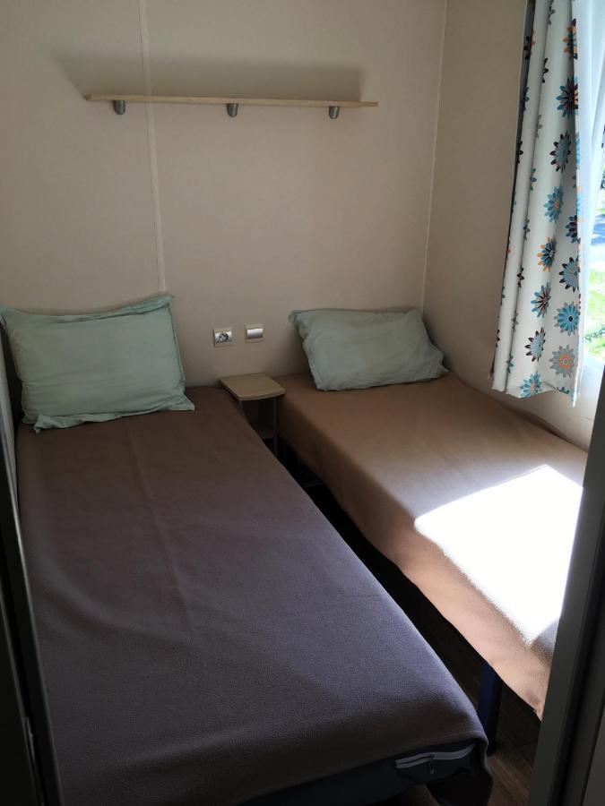 Mobil Home Pour 6 Personnes Climatise A Quelques Minutes Des Plages Agde Buitenkant foto